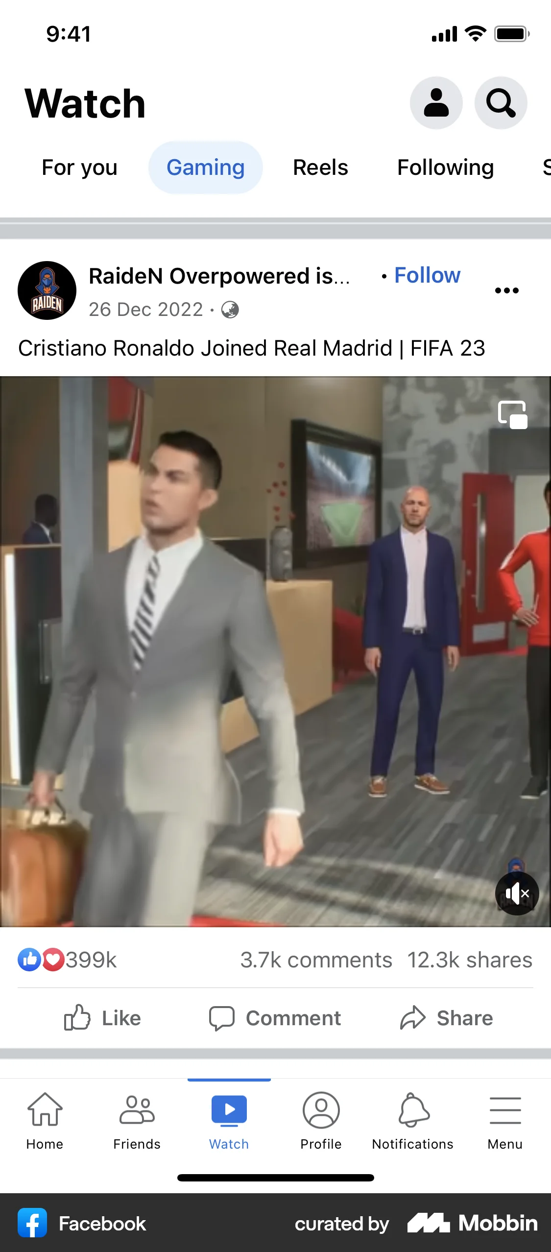 Facebook iOS Social Feed screen